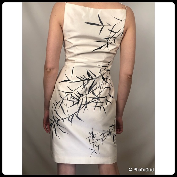 100% Silk cocktail dress. Barely worn. Petite size 4, white. - Picture 2 of 5